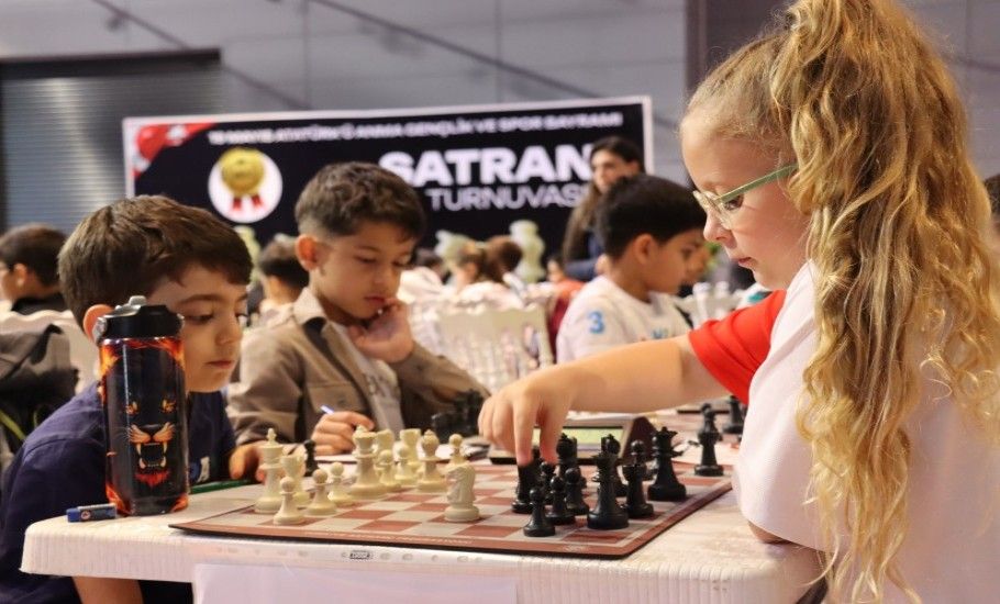 GENÇLİK HAFTASI SATRANÇ TURNUVASI BAŞLADI