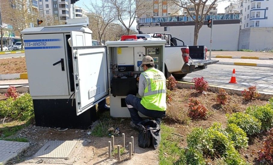 ŞANLIURFA'DA 6 KAVŞAĞA KESİNTİSİZ GÜÇ KAYNAĞI (UPS) SİSTEMİ KURULDU