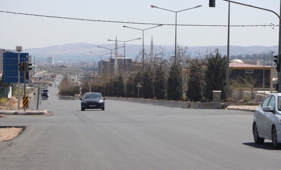 BÜYÜKŞEHİR BELEDİYESİ, MAŞUK TOKİ YOLU'NDA ASFALT ÇALIŞMALARINI TAMAMLADI