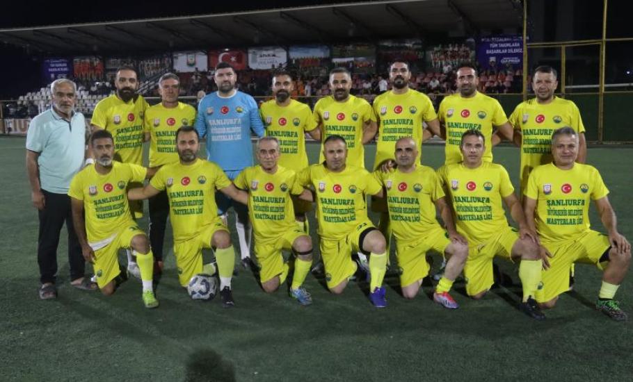 35 YAŞ ÜSTÜ MASTERLER FUTBOL TURNUVASI YARI FİNAL KARŞILAŞMALARI BAŞLADI