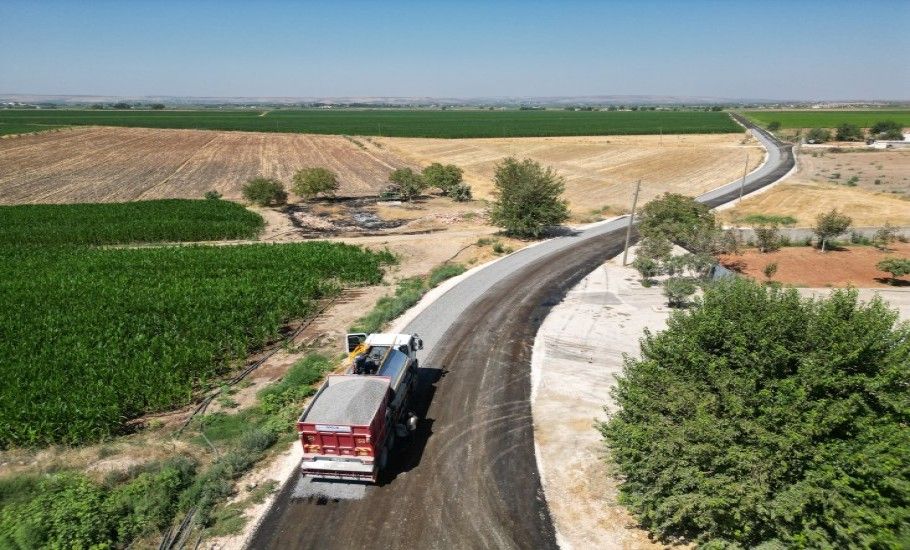 SURUÇ KIRSALINDA YOL KALİTESİ ARTIYOR, ULAŞIM KOLAYLAŞIYOR