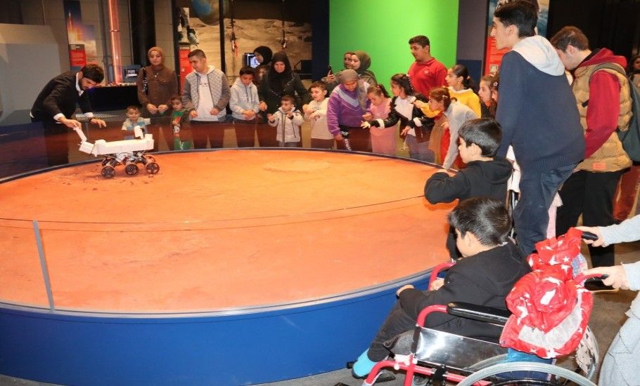 ENGELLİ BİREYLER BİLİM MERKEZİ’NDE BULUŞTU