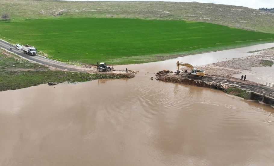 BÜYÜKŞEHİR, VİRANŞEHİR’DE SELİN YARALARINI SARIYOR