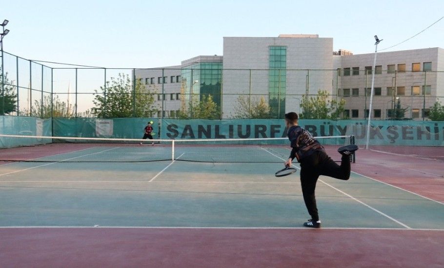 23 NİSAN TENİS TURNUVASI BAŞLADI