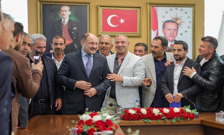 BAŞKAN GÜLPINAR, SURUÇLU MUHTARLARIN TALEPLERİNİ DİNLEDİ