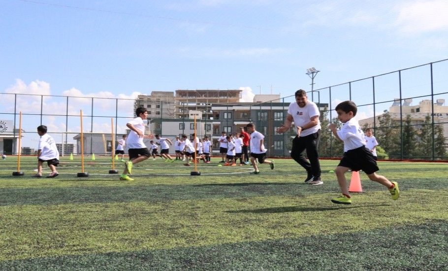 ŞANLIURFA BÜYÜKŞEHİR BELEDİYESİ, GELECEĞİN FUTBOLCULARINI YETİŞTİRİYOR