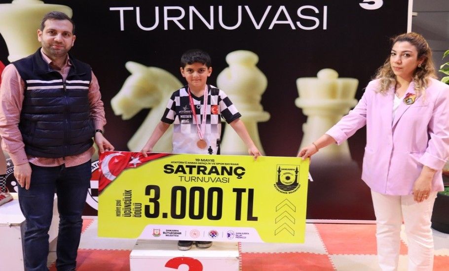 ŞANLIURFA’DA GELECEĞİN SATRANÇ USTALARI ÖDÜLLENDİRİLDİ