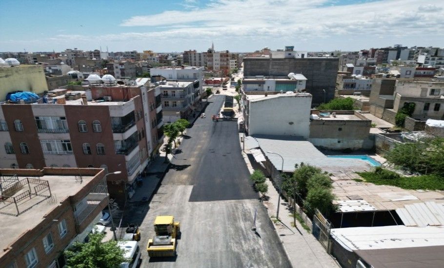 VİRANŞEHİR UĞUR BORAN CADDESİ’NDE ASFALT SEVİNCİ
