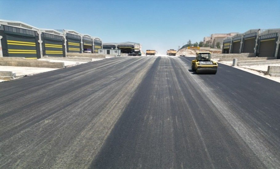 ESNAFA ULAŞAN YOLLAR ŞİMDİ DAHA GÜVENLİ VE DAHA KONFORLU