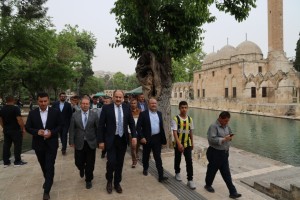 39848 92851 20240430120100